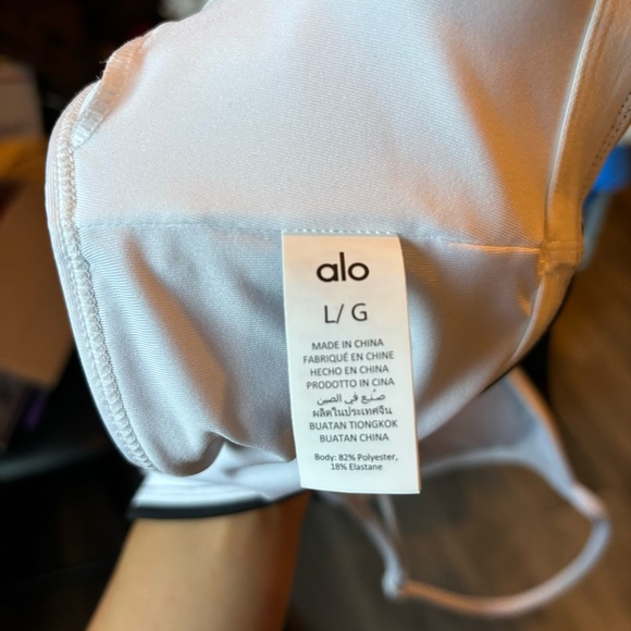 Alo Yoga Airlift Car Club sports bra Size Large NWT - Picture 7 of 9